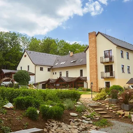 Hotel Lasakuv Mlyn 3*